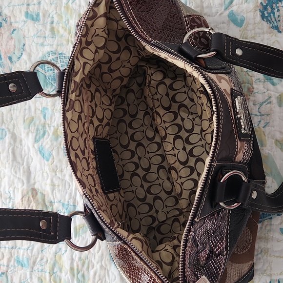 Coach Handbag - Picture 5 of 13